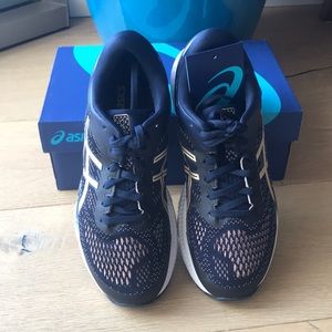 ASICS Gel Kayano 26 Women’s 8.5